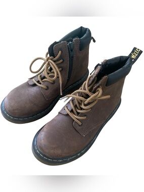 Dr. Martens Kid's Padley boots in brown suede with a padded collar US Size 1